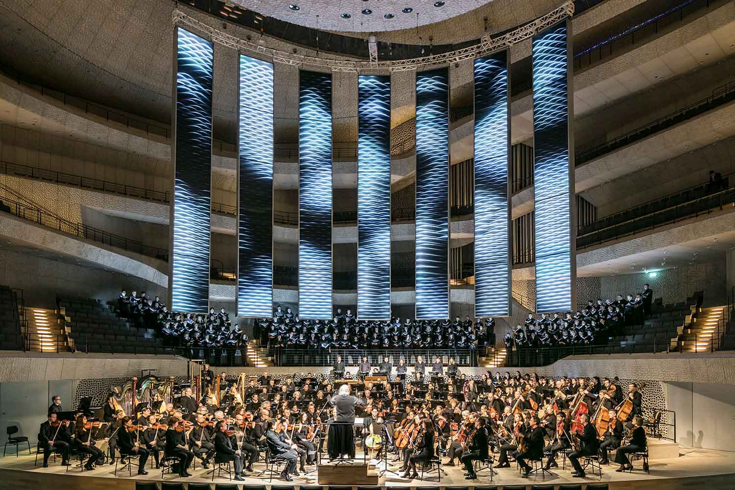 Textilien für Lichtdesign Projekt in der Elbphilharmonie